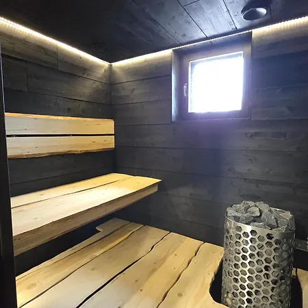 Riverside Sailors Sanctuary דירה